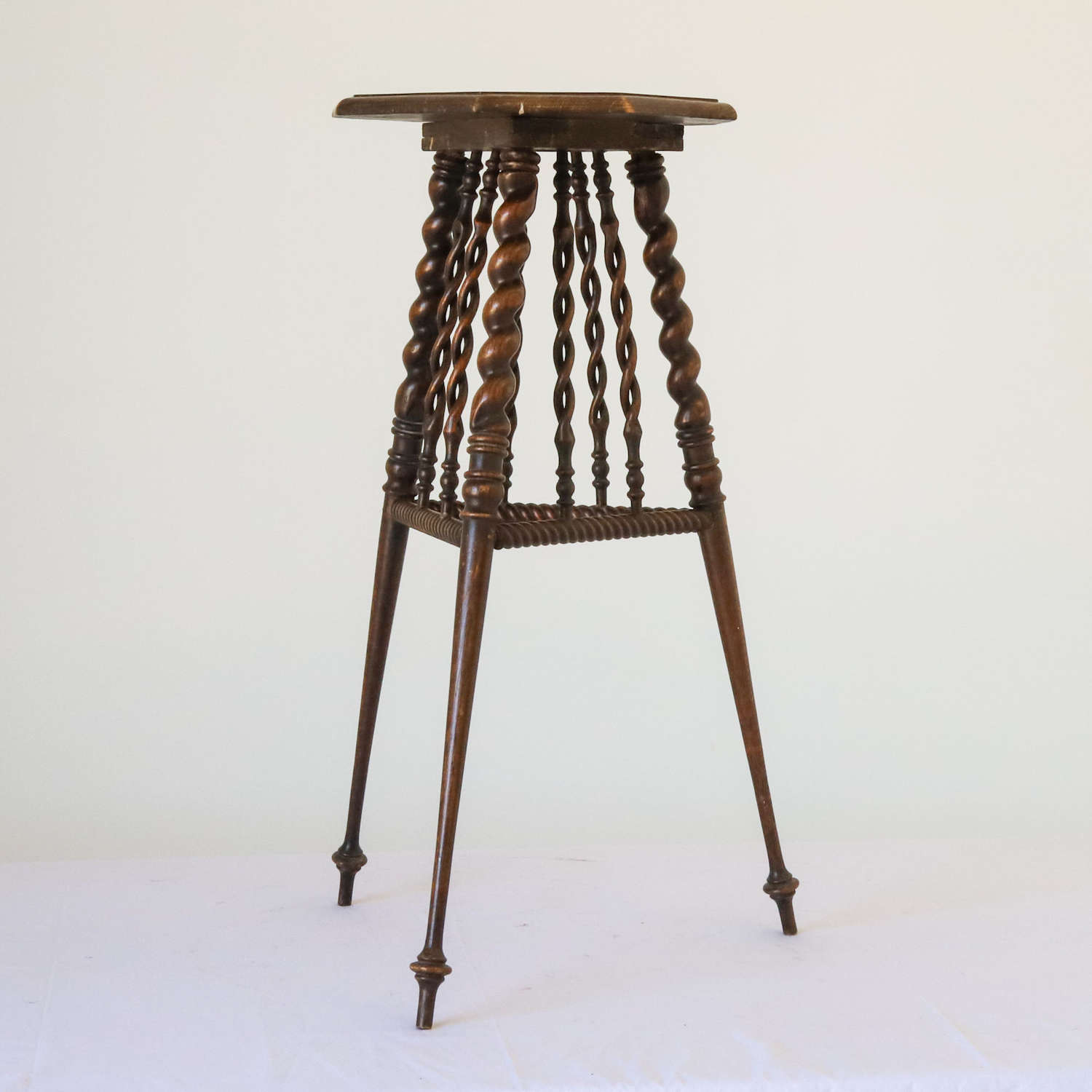 Early 20th century English oak barley twist tripod table/stand