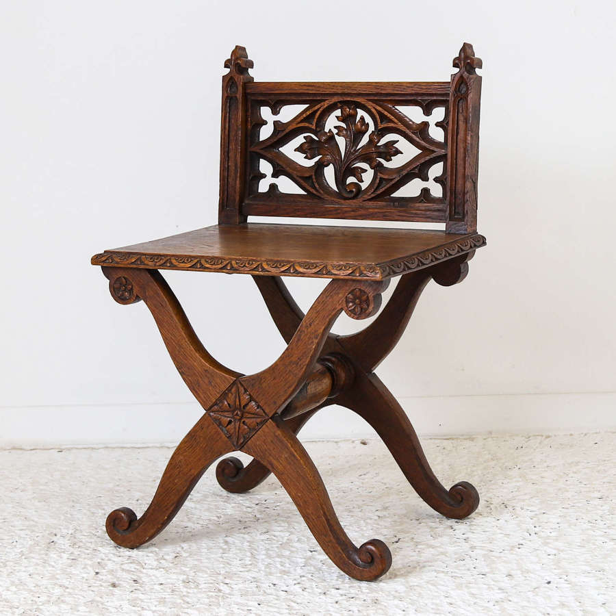 English 1880 late Victorian Oak Gothic Revival Hall Chair