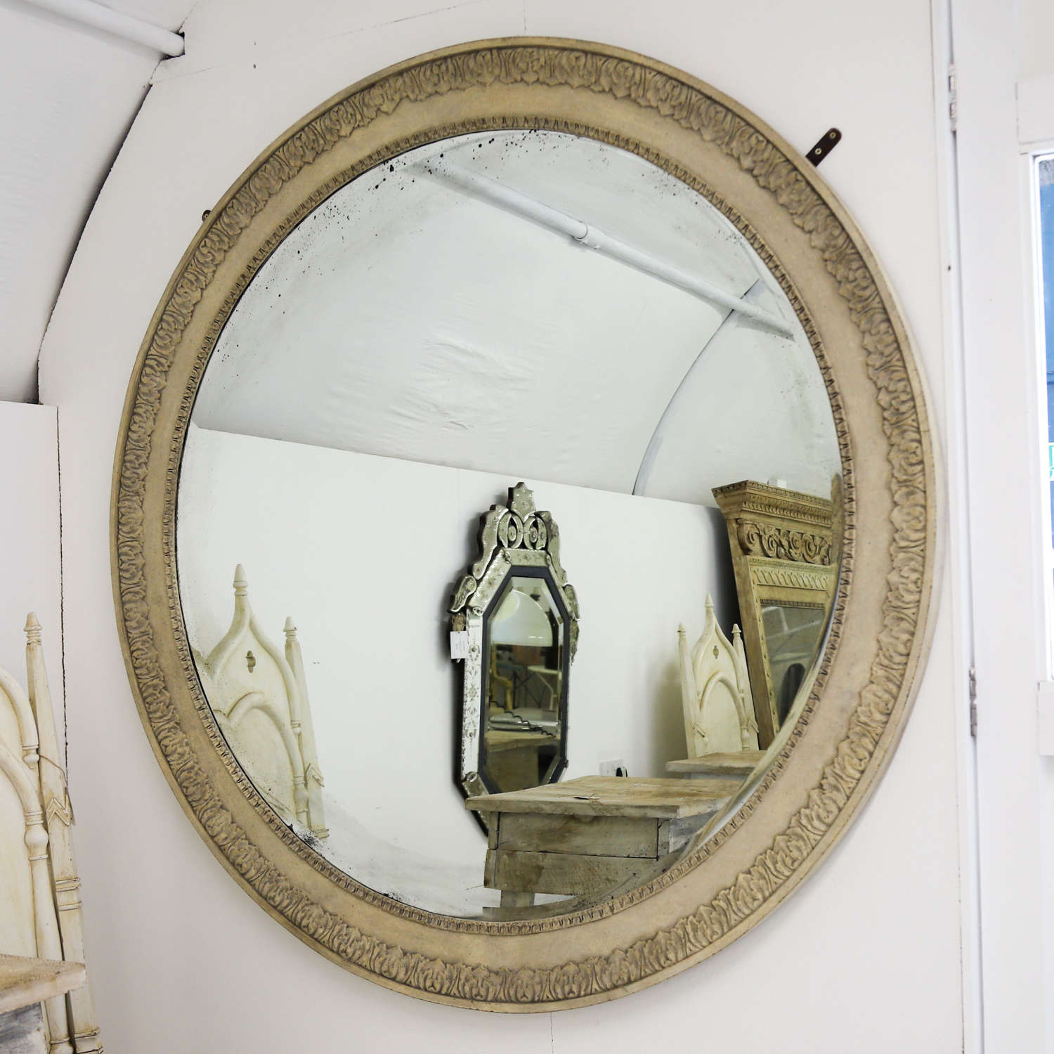 English 20th Century Circular Wooden Framed Mirror with Bevelled Edge