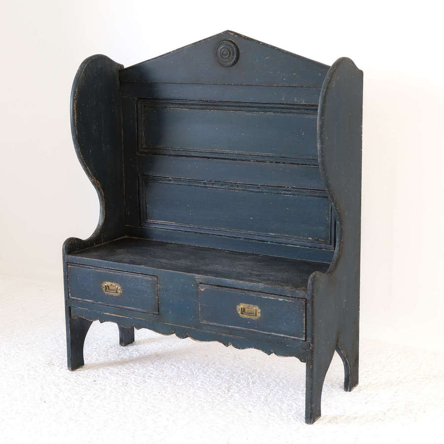 English Edwardian Period Painted Pine Settle with 2 drawers