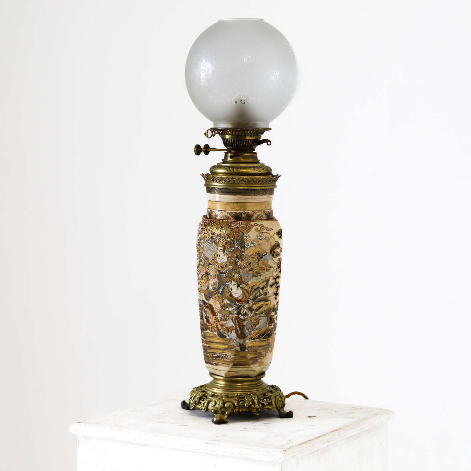 19th Century circa 1860-1880 Japanese Meiji Period Satsuma Lamp